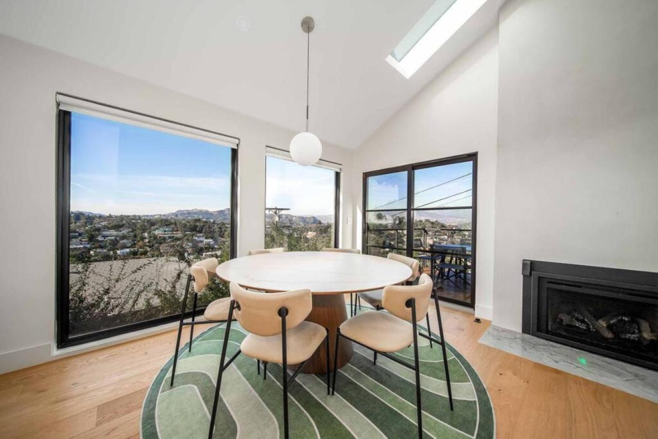 Skyline Serenity Lux Hilltop Retreat And Sauna Casa vacanze Los Angeles
